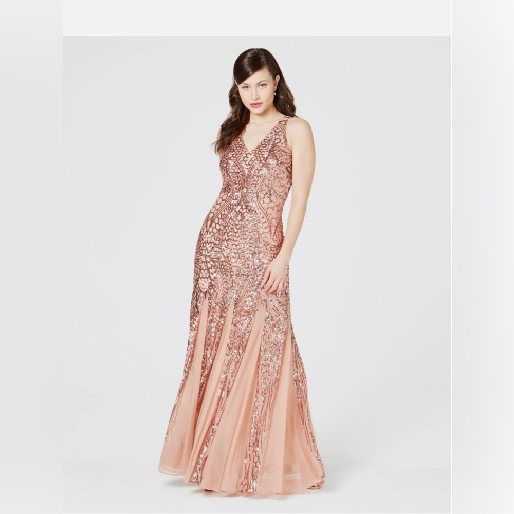 Beautiful rose-gold sequin mermaid gown! NWT!